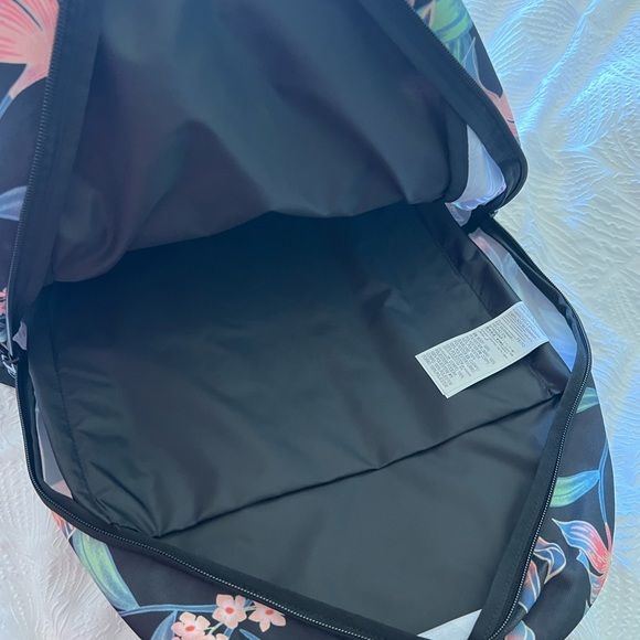 NEW Roxy backpack - Picture 6 of 6